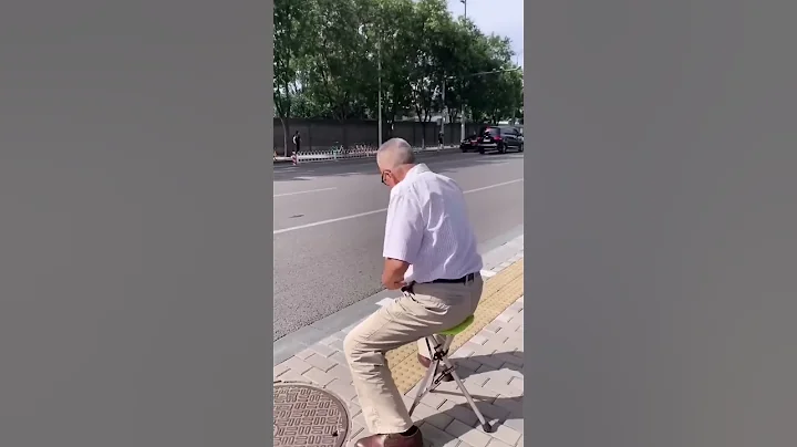 Product Link in Bio ( # 1598 ) ▶️ Elderly Foldable Walking Chair Stick