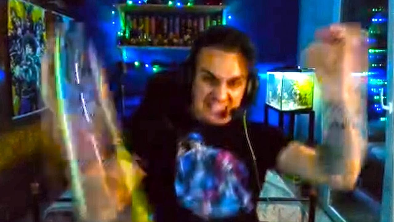8 MINUTES OF GAMER RAGE 170 - YouTube