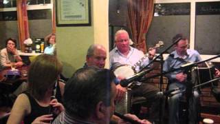 irish trad. session in 