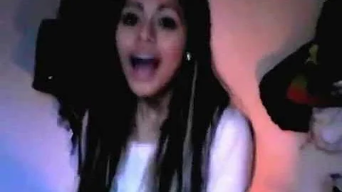 Girl freestyle Rapping!! (Shannon Pearce)