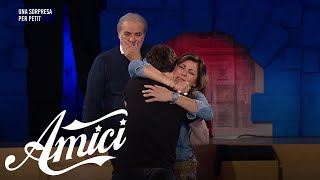 Amici 23 - Petit incontra i genitori