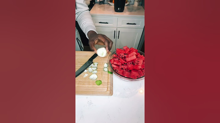 Fresh watermelon juice w/ mint leaves & lime #watermelon #juice #health