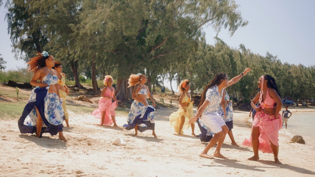 Ras Zwazo - Aroze Matante Aroze Tonton (Official Video)