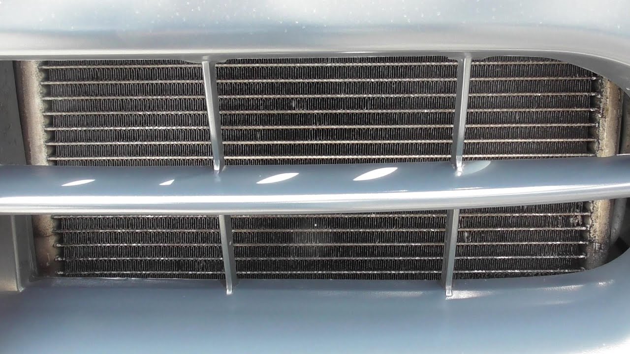 スズキツイン、エアコンコンデンサーの洗浄その３