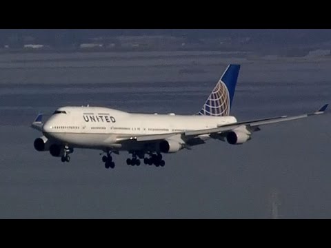 EMERGENCY LANDING: United Flight To Japan Makes Emergency Landing At ...