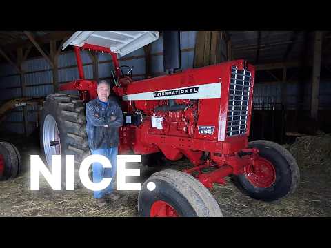 Dressing a Big Beauty - The Farmall 856 Gets Her Sheet Metal
