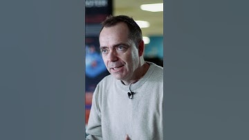 What is Mixed Reality? | Mixed Reality explained in 30 seconds