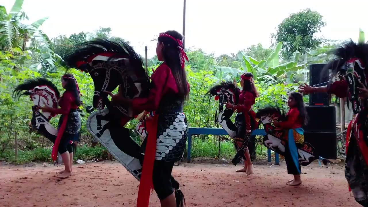 Ebeg Mustika Turonggo Jati live dk.siwagu ds.kenteng kec.sempor kab.kebumen