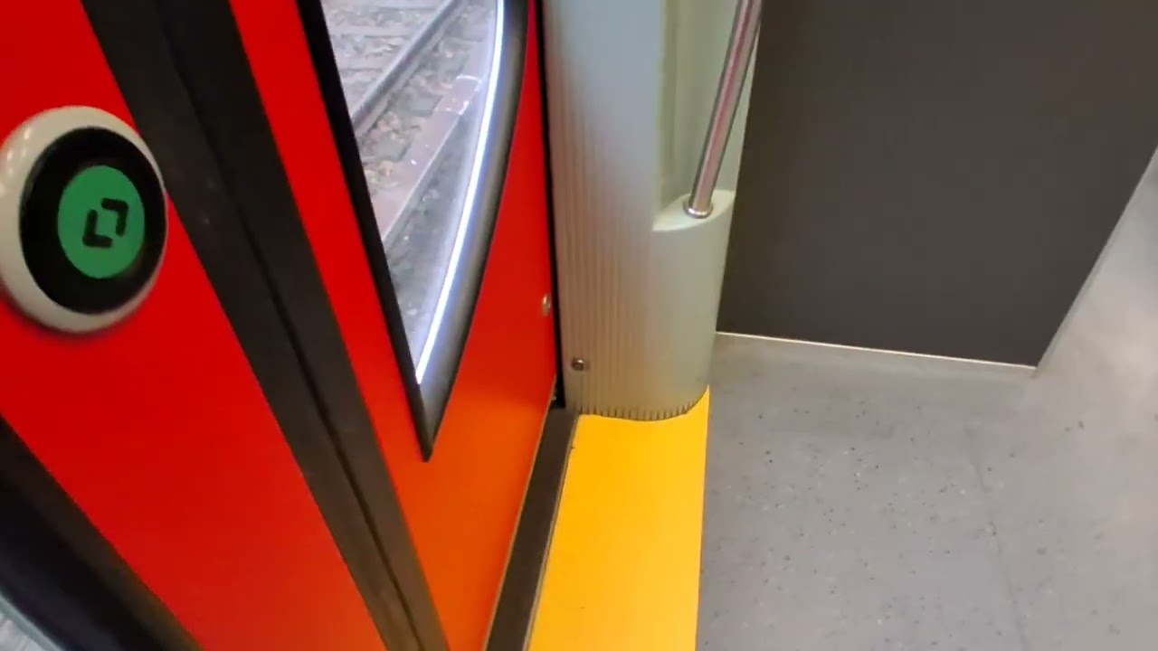 MITFAHRT IN DER S7/S9 VON JANOWITZBRÜCKE NACH WASCHAUER STR UND NACH SCHÖNEWEIDE 