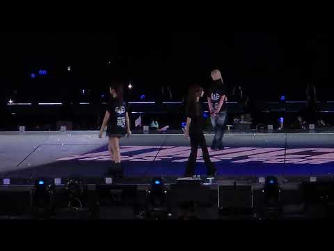 TWICE After Moon TWICE THIS IS FOR WORLD TOUR IN HONG KONG DAY 1 20251206 