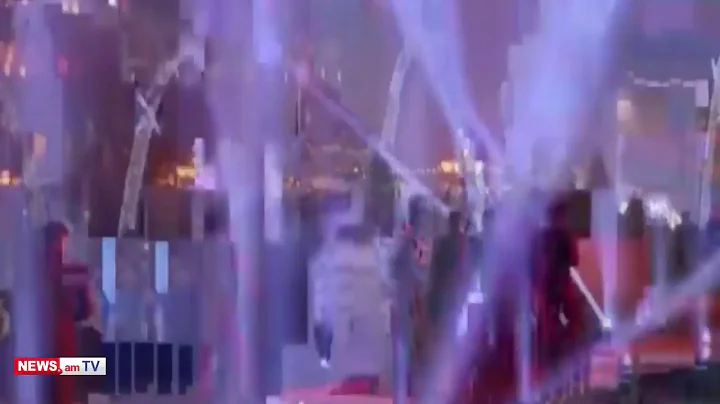 ՈւՂԻՂ. Վառվում են նոր գլխավոր տոնածառի լույսերը