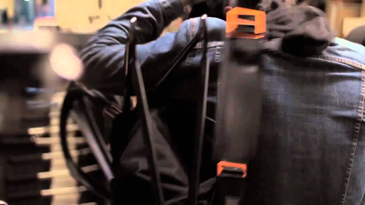 Mission Workshop Shed Rolltop Messenger Bag / Paris - YouTube