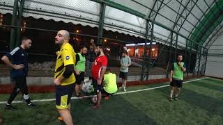 Wtcn Hali Saha Holmes Kavga Çildirdi Önüne Gelene Saydirdi