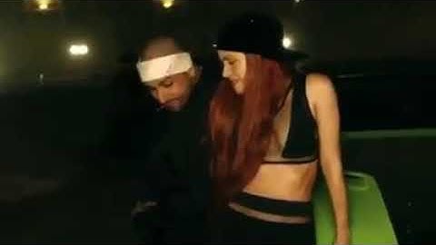 Shakira - Perro Fiel (Official Video) - Ft. Nicky Jam