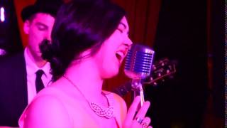 Kyla Quinn And Her Boyfriends Live Toshis Living Room