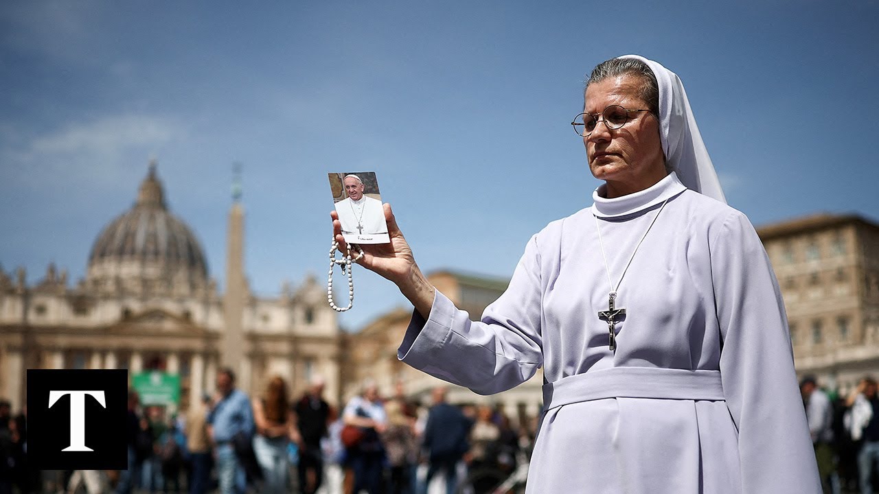 Pope Francis' death: Mourners from around the world react