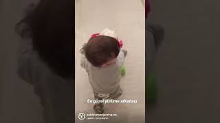 Kedi ve Bebek . Kediyi arabada gezdiriyor🤣