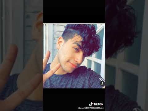 اه ياني من كلامه وابتسامته ياني