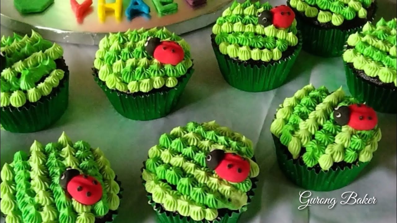 Cocomelon Cupcakes - YouTube