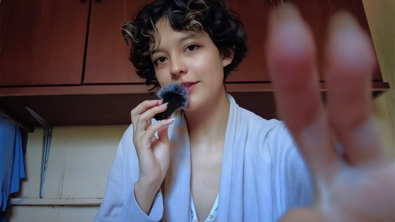 ASMR cerquita del micrófono