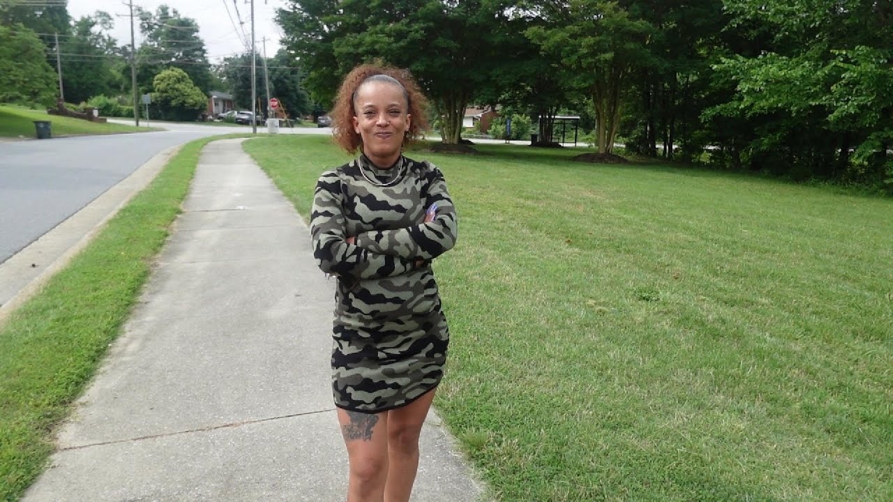 Уличное интервью, Эми: «Сегодня мой день рождения, и все, чего я хочу, это…»