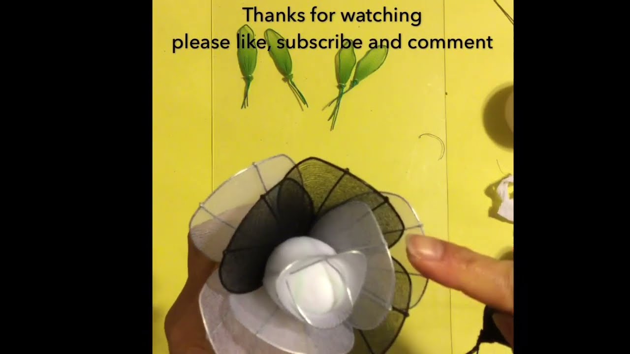 How to make a nylon stocking flowers - White and Black Rose