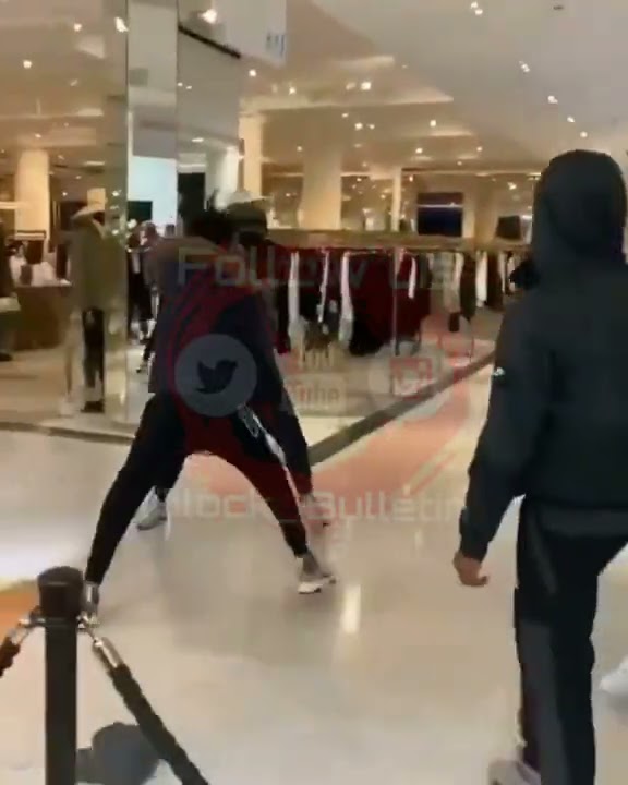 BANDOKAY (OFB) GETS INTO FIGHT IN SELFRIDGES  PART 2 GUY BACKS HIS SHANK