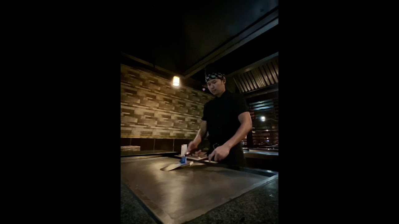 Hibachi jugling show Tepanyaki 