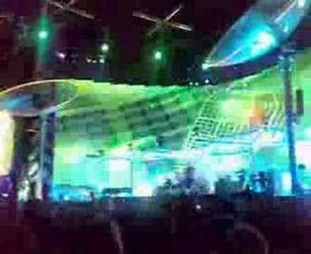 Muse - Take a Bow (live at Wembley)