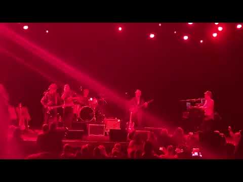 The Fixx 2022-08-27 Red Skies (live)
