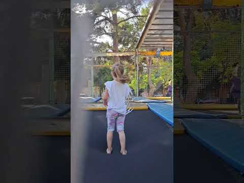 NILYA LOVE JUMPING 😀