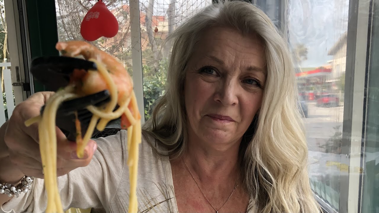 LUNCH & BEACH Day off for Brambletye in Abruzzo Italy Ep 51 abruzzo pasta italyfood YouTube