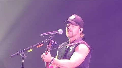 Kip Moore - C2C 2022 - she’s mine