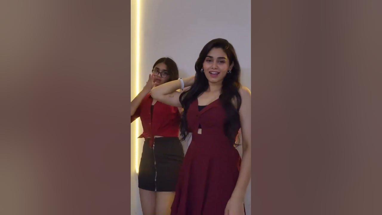 LAAL PARI (Song): Yo Yo Honey Singh | Sajid Nadiadwala | Tarun Mansukhani | Housefull 5 - 6th June LAAL PARI (Song): Yo Yo Honey Singh | Sajid Nadiadwala | Tarun Mansukhani | Housefull 5 - 6th June