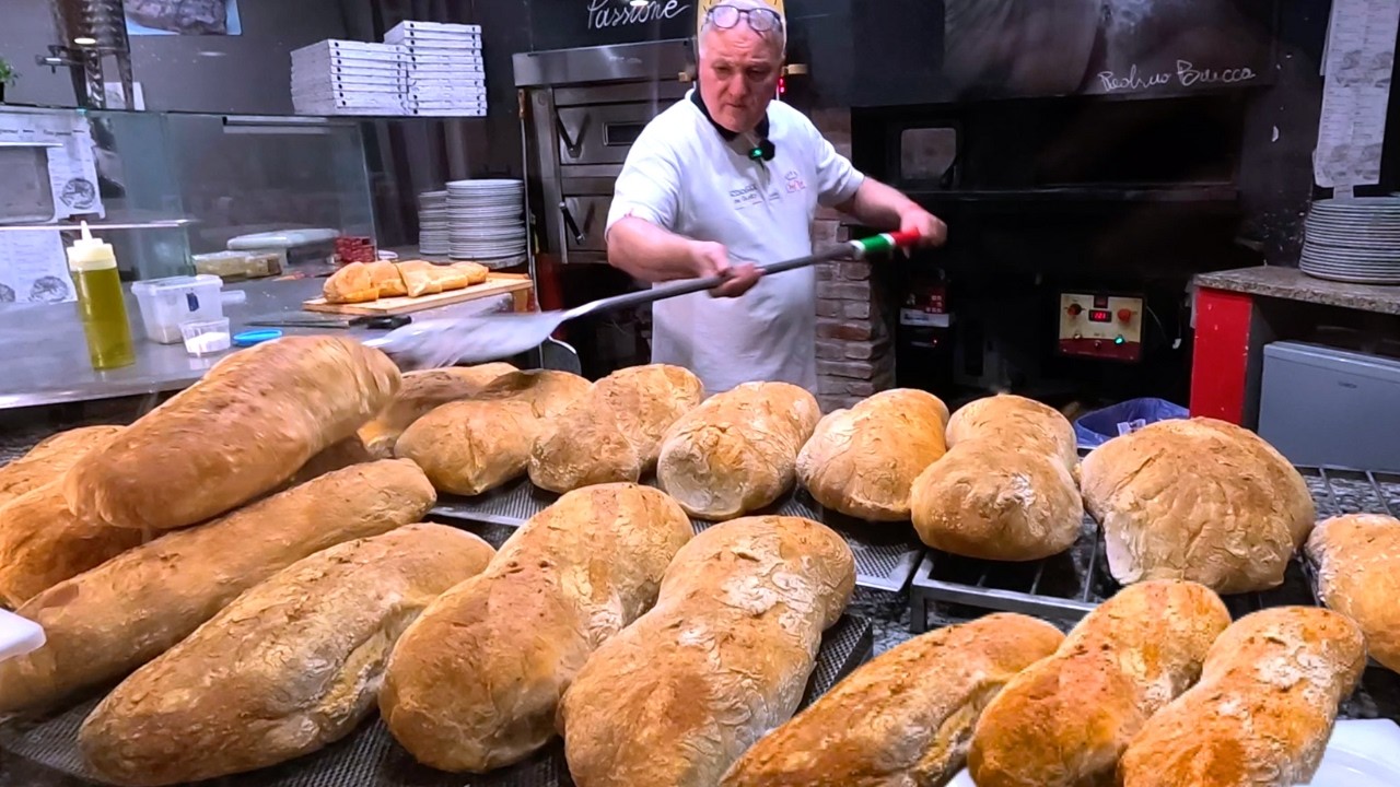 Секрет легкоусвояемого хлебного теста — МУКА! 95% Бига и 80% гидратации от мастера Паоло