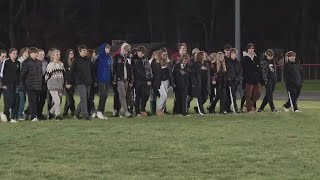 Hundreds gather for prayer vigil at Tuscarawas Valley HS following deadly Ohio bus crash