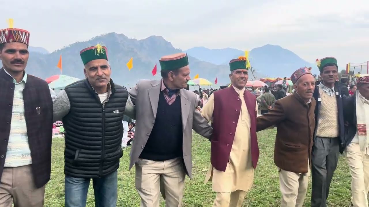 शेतुए पहाड़ी गाने पर शानदार पहाड़ी नाटी॥शहनाई वादक उत्तम जी के साथ॥#himachaliculture #kullvinati 