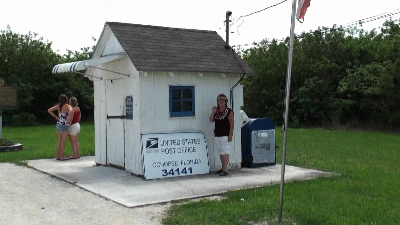 Usa Florida The Smallest Post Office In The World Youtube