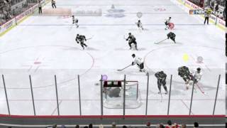 NHL® 16 stack pads save