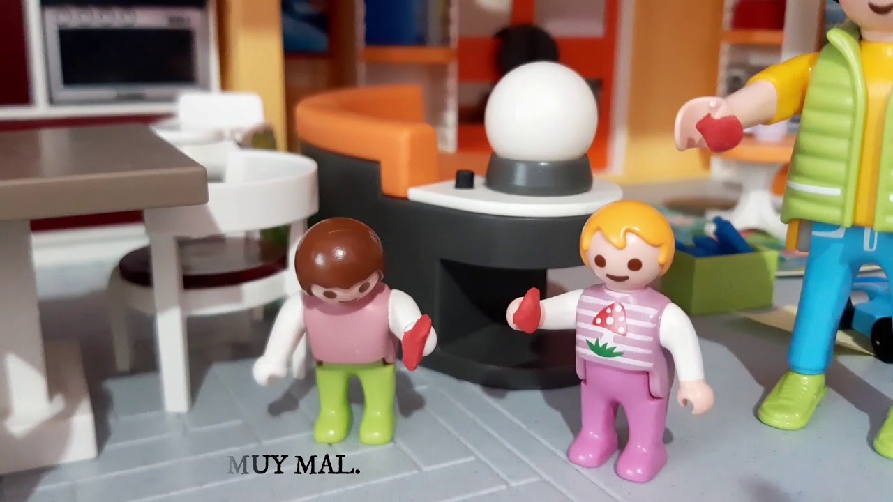 PLAYMOBIL/ΤΑ ΠΑΙΔΙΑ ΤΡΕΛΑΘΗΚΑΝ/LOS CHICOS SE ENLOQUECERON/PLAYMOBIL AND BABIES BY AZINA