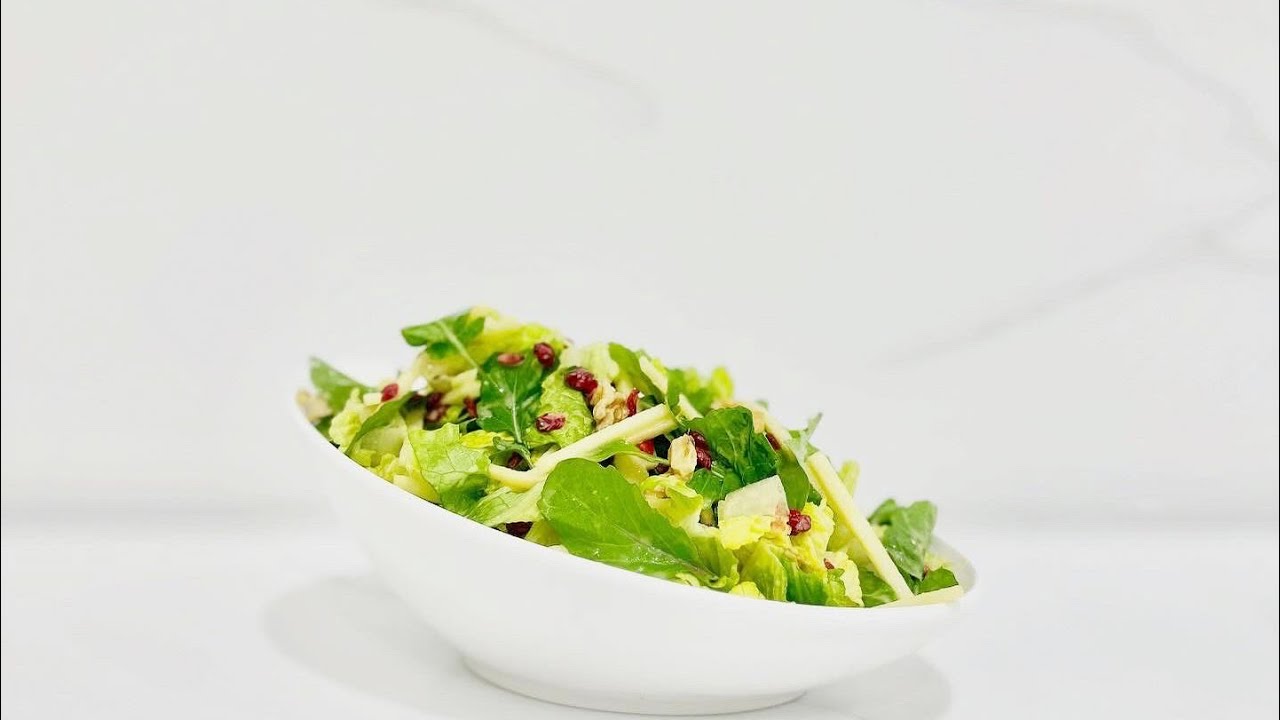 سلطة التفاح بالزرشك 💛