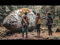 Teenagers find a crashed spaceship but they regret it instantly