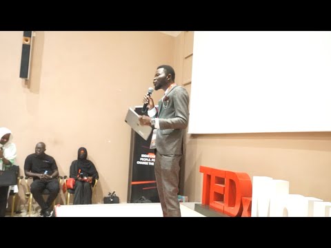 Le rôle des médias dans la construction d'une société plus éclairée | PAMGUE BIENVENU | TEDxMoursal Episode cover