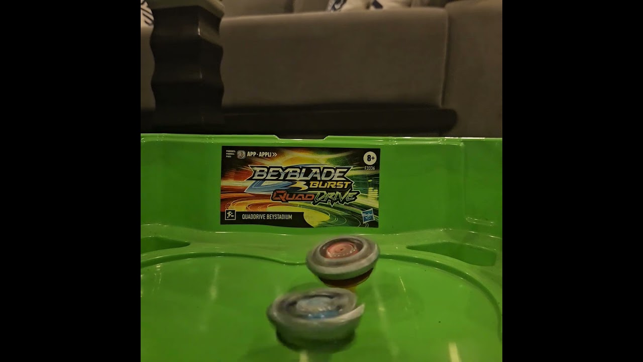Beyblade xbl blue dragon Fight with xfegle