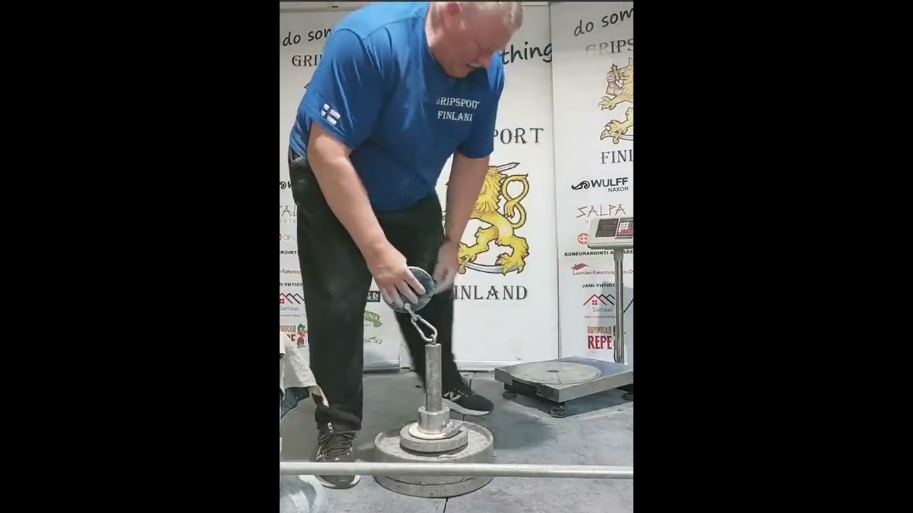 Discus Lift Arto Joronen with 42kg