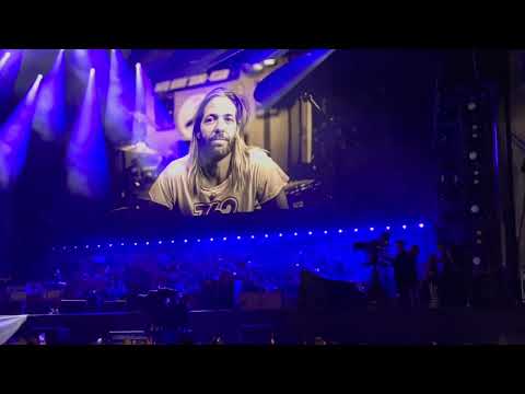 Foo Fighters: Taylor Hawkins Tribute Concert