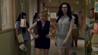 Nicky And Alex Entering The New Library After Makeover 5X07 Oitnb