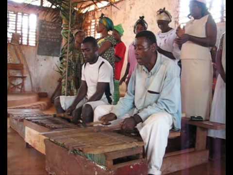 Chant De Noël Avec Balafons Au Cameroun