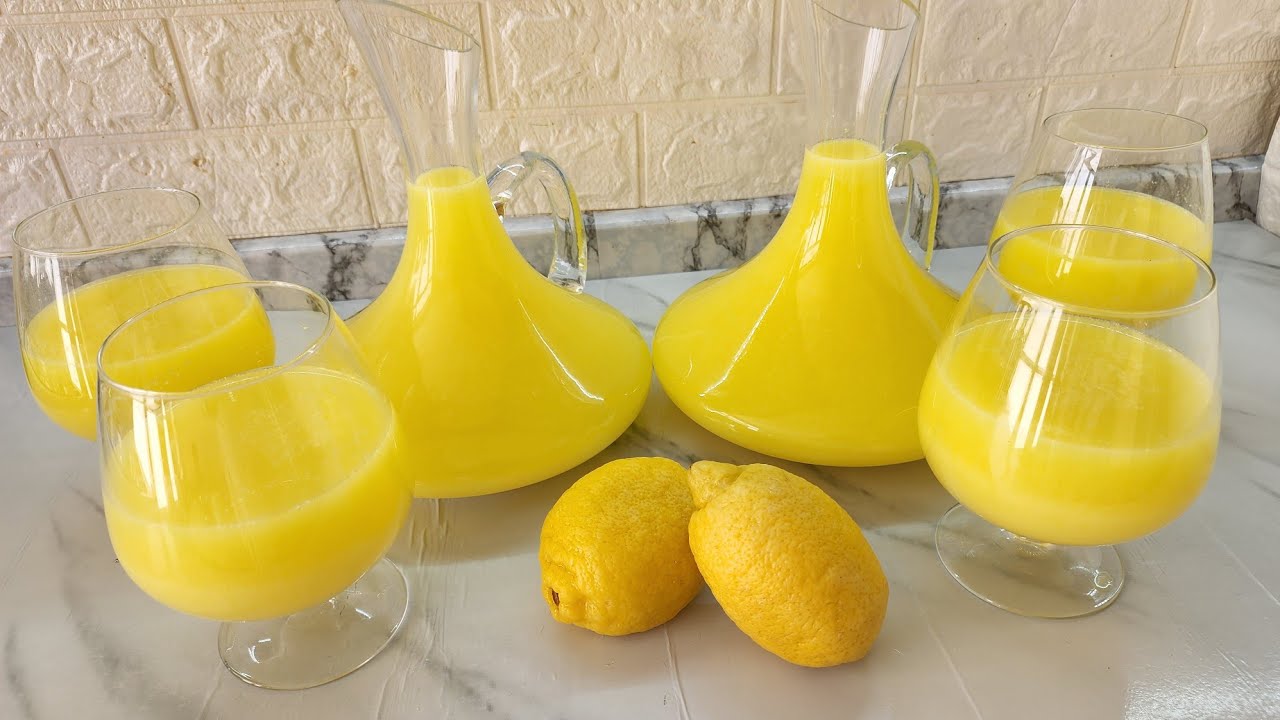 هادشي لي ينفع فهاد الصيف😉عصير الحامض لي كلشي كيقلب عليه👌أكثر من 5لتر بكيلو حامض فقط💪مع تمن البيع💰💰💰💰