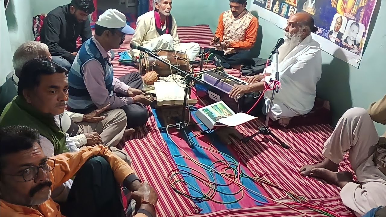 तरसत नैन हमारे निशदिन || Bagheli Bhajan/Lokgeet || Maharaj Ji (Jhalbadari Aashram,Rewa)